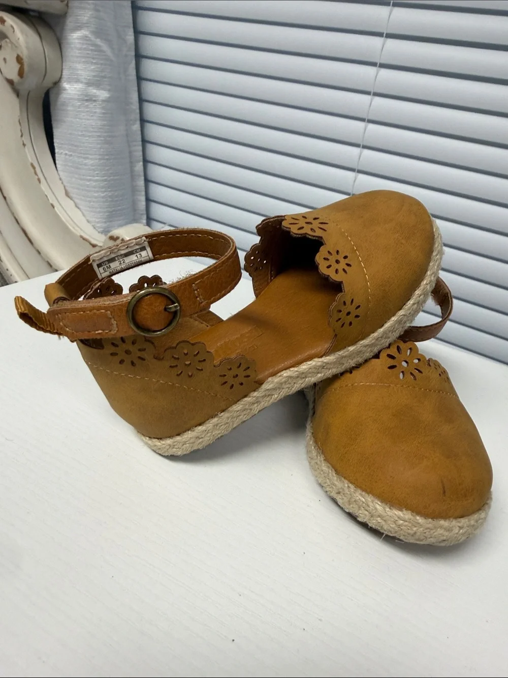 OshKosh B'gosh Tan Floral Cutout Espadrille Sandals